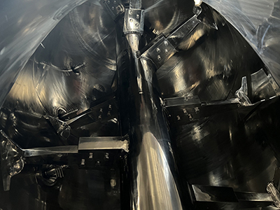 نجاح Shuanglong في تسليم أول خلاط أفقي عالي نوع محراث (مفاعل) بسعة 20 م³ لمصنع صابون الكالسيوم